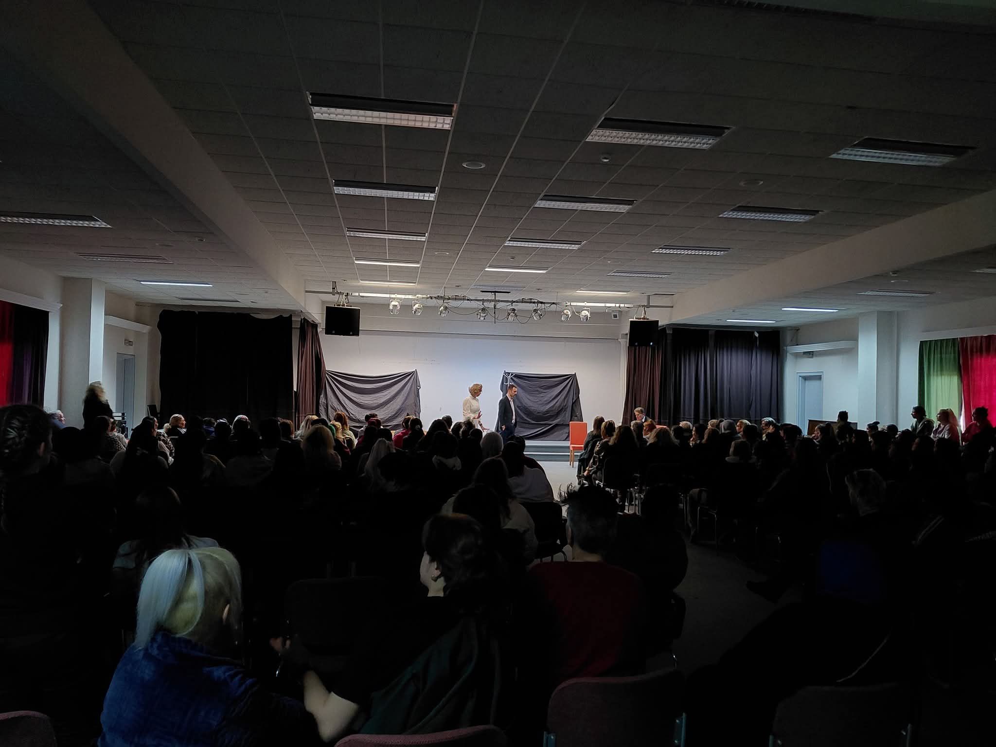 ΚΑΠΗ παράσταση γυναικείες φυλακές (2)